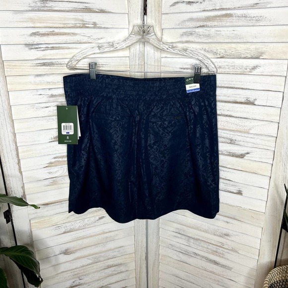 Orvis Women's L Travel Skort Shattered Glass Embossed Navy Built in Short NWT - Picture 8 of 12